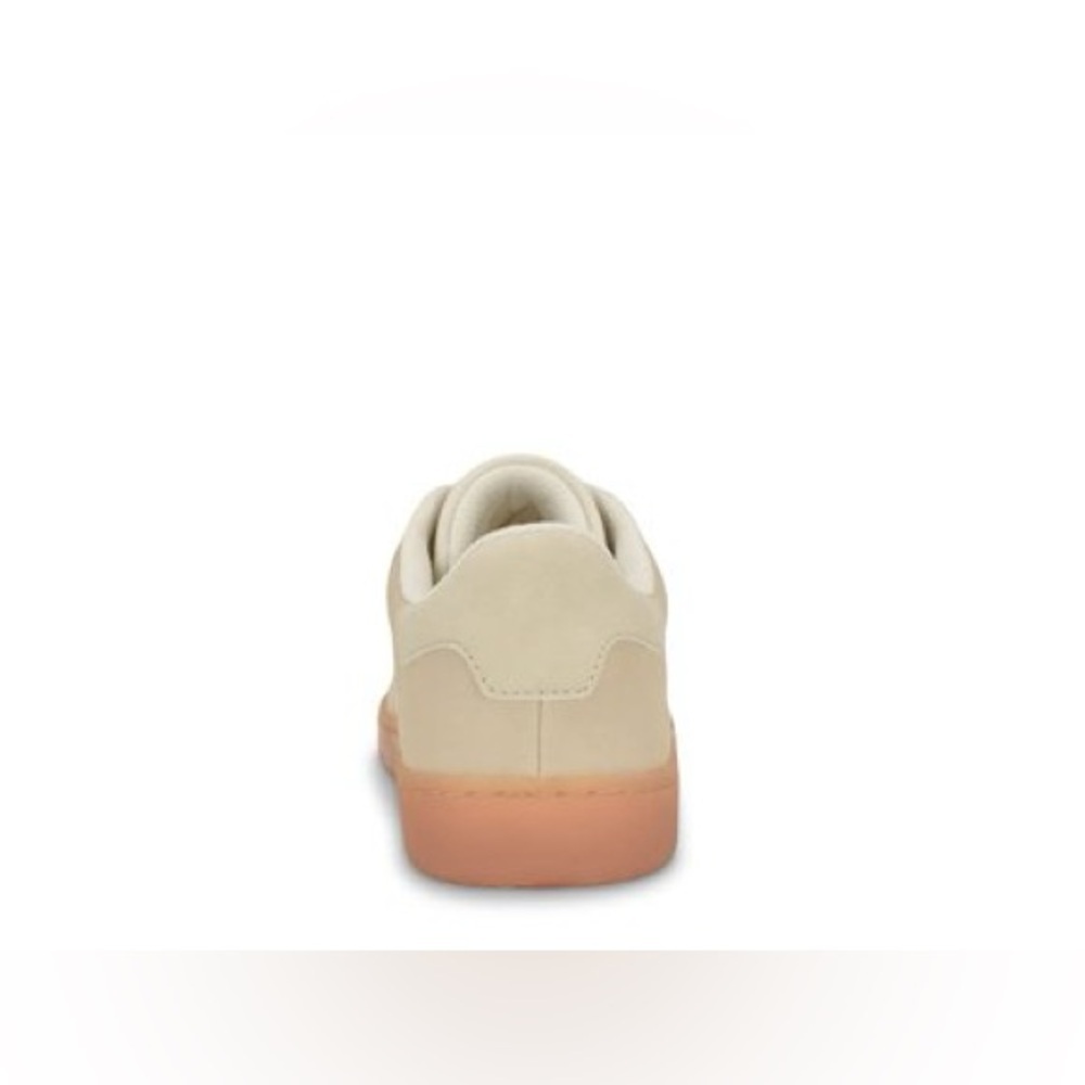 Tommy Hilfiger Maisie Sneaker Size 11 NEW! - Picture 2 of 15